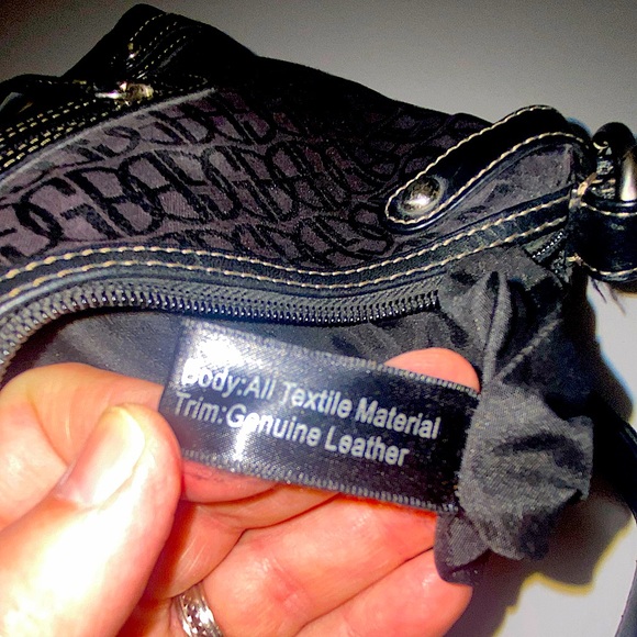 GIANI BERNINI Shoulder Bag - Picture 8 of 11